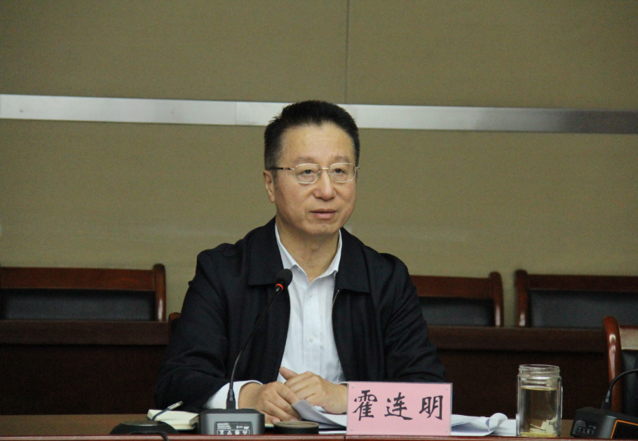baoweitiyu.com召开 <br/>“十四五”发展规划及2024年工作务虚会